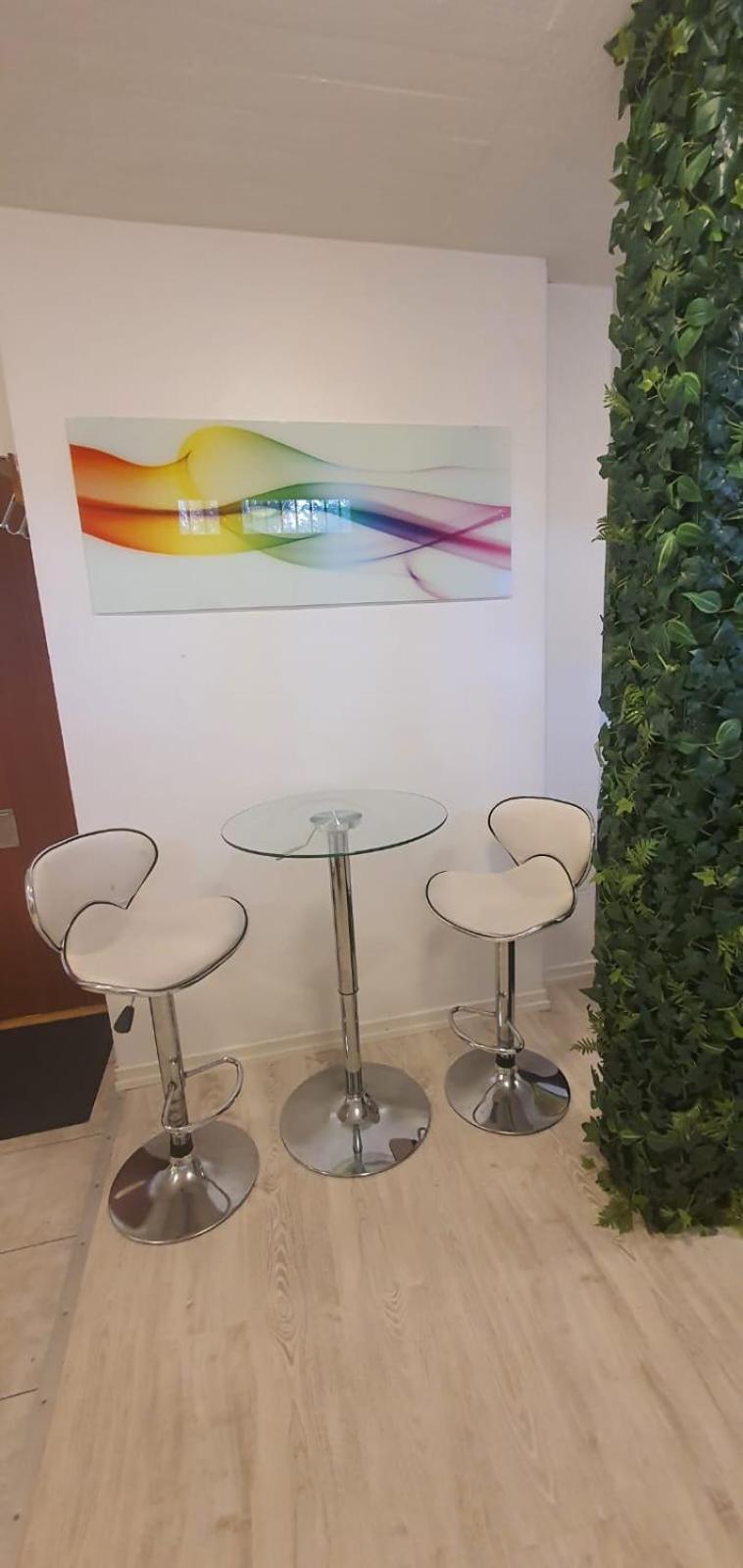 Beautiful Basement Apartment, Very Private And Close To The Metro Stokholm Dış mekan fotoğraf